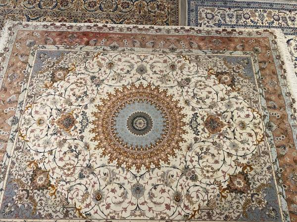 Persian fine rug Tabriz 1