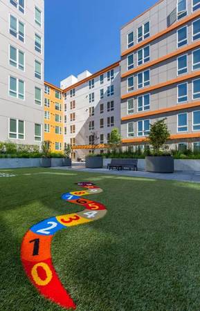 $1,500 / 1br - 528ft2 - Check us out! We offer washers and dryers in all of our apartments! (Seattle)63934289423619120