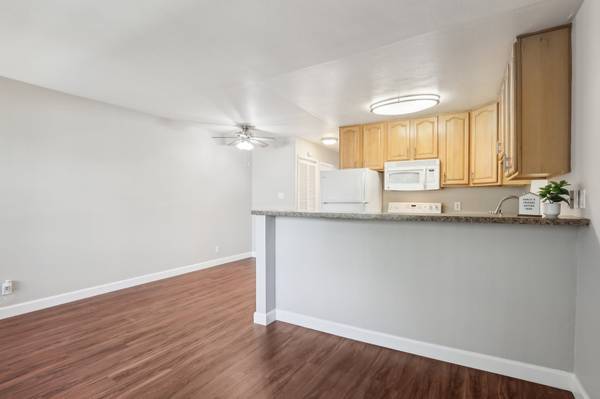 $2,163 / 1br - 580ft2 - Walnut Creek CA, 1 BD, Wood Inspired Flooring (walnut creek)64030486160003123