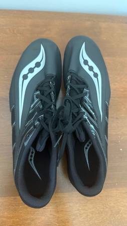 Men’s Track Shoes Size 11 Saucony Spitfire 4, without spikes 1