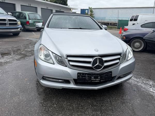 2012 e350 convertible  86000 mils 1