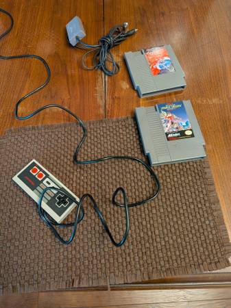 Nintendo Entertainment System (NES) 1