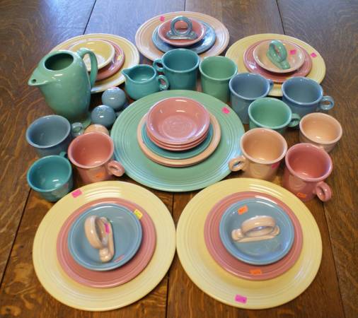 FIESTA DINNERWARE 1