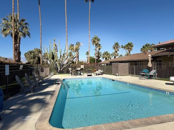 $1,395 / 1br - Cathedral City 1 Bedroom with Pool and Parking (Cathedral City, Palm Springs)63668370823171121