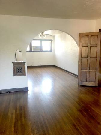 $1,245 / 2br - 1250ft2 - 2 bedroom/1 bathroom Unit Buckingham 19 - Over 1,200 SF (Dundee)63976698286466124