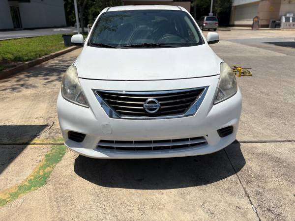 2012 Nissan Versa S L - $1,800 (Kennesaw)63620623932033121