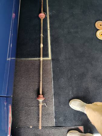 York Weight Lifting Bar w/ Clamps 6 ft. 1