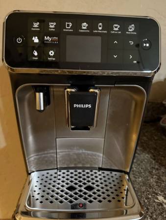 Philips 4300 Coffee Machine 1
