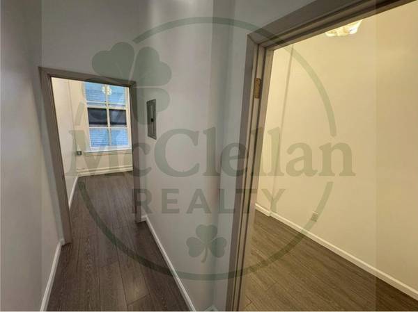 $1,500 / 400ft2 - Quaint Office in Koreatown – Perfect for a Small/Growing Business (Chelsea)64212276717442121
