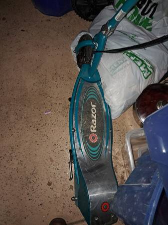 Razor E200 Electric scooter 1