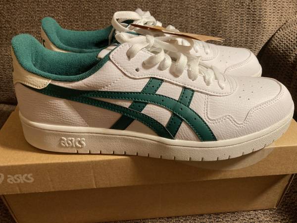 New Men’s Asics Leather Low Cut Sneakers Size 11 ½ 1