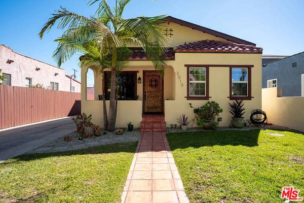 Do you have high expectations? Home in Los Angeles. 3 Beds, 2 Baths 1