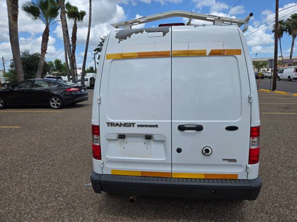 2013 Ford TRANSIT CONNECT XL - Photo 5