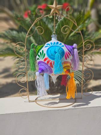 Decorative piñatas. 1