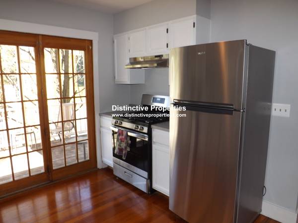$3,000 / 2br - NO FEE!!  A MUST SEE!!  5+RMS 2BR 1BA HW W&D DW 1 CAR NOW (Arlington Center)63856339530113124