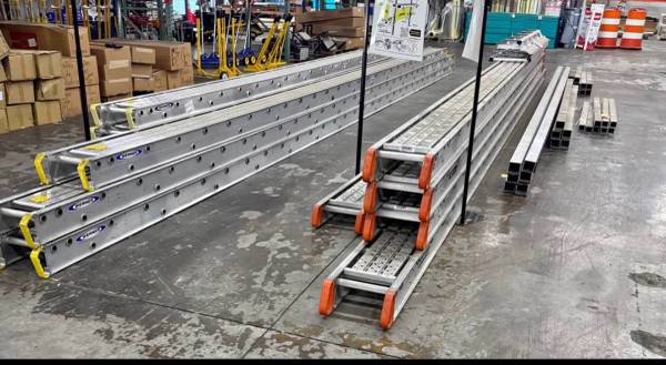 DOBLADORAS-LADDERS-ESCALERAS-HERRAMIENTAS-SIDING-ROOFING-PAINTING-ROOFING-SHINGL 1