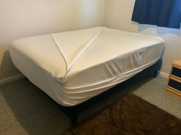 Full  bed base plus mattresses and cover 1