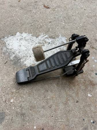 Peace drum bass pedal 1