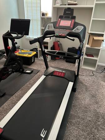 Sole SpaceSaver Treadmill - Heavy Duty 1