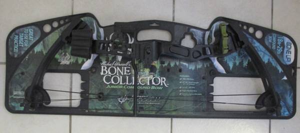Bone Collector Junior Compound Bow 1