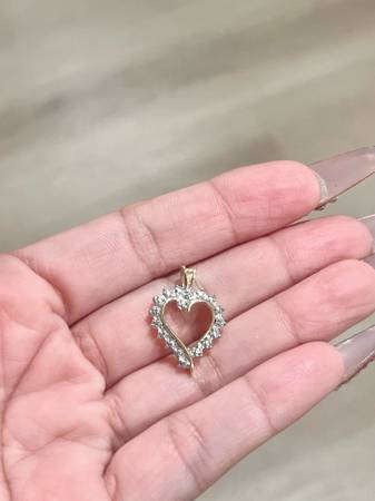 14k pendant 1