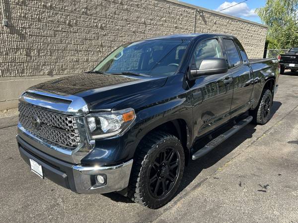 2020 Toyota Tundra Double Cab SR5 TRD 4WD --Clean title, 1owner, Nice- - $34,995 (kirkland)63613954231297120