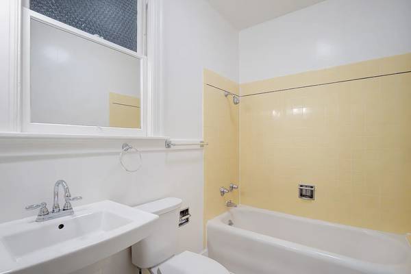 $1,395 / 1br - 900SF//-Bright Corner 1-Bed Apartment ⚒︎ Marina District! (San Francisco)63668028256387124