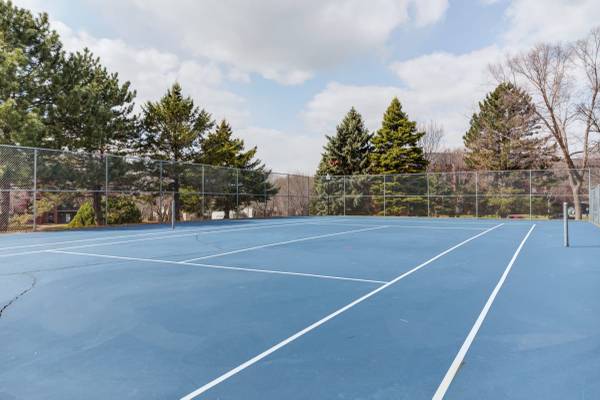 $1,550 / 2br - 1047ft2 - Patio interior, Balcón privado, Pesas libres disponibles (12501 Portland Ave, Burnsville, MN)63666914506241124