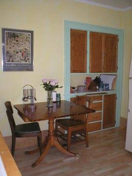 $875 / 2br - 600ft2 - Spacious, private upstairs suite (Como SE/ U of M)63868698356225120