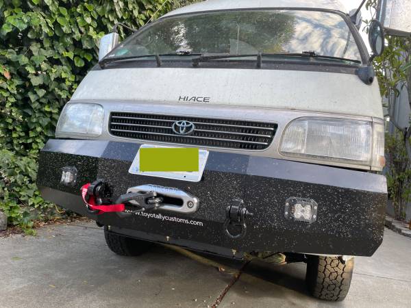 Hiace Custom front bumper and skid plate for 90s Hiace (1KZ) 1