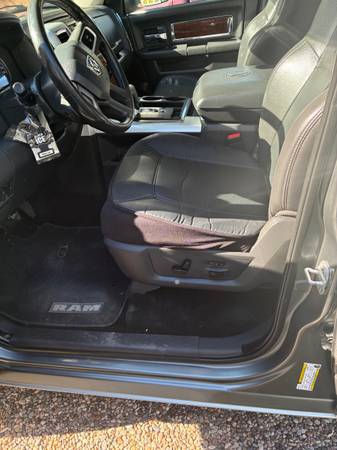2011 Dodge Ram 1500 - $11,80063470241473537124