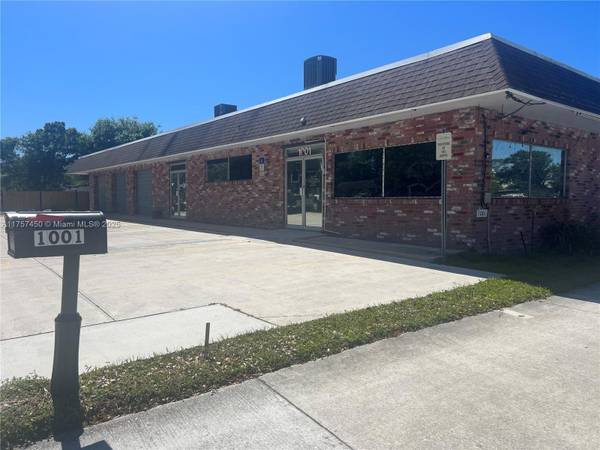 $6,500 / 4000ft2 - 4000 SF Commercial Space – Lease Re-Assignment – High Traffic on Midwa (Fort Pierce)63799712144899120