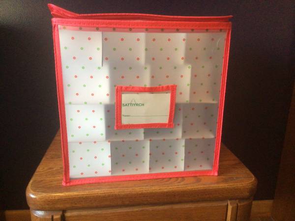 Hobby / Craft Small Item / Ornament Storage Box 1