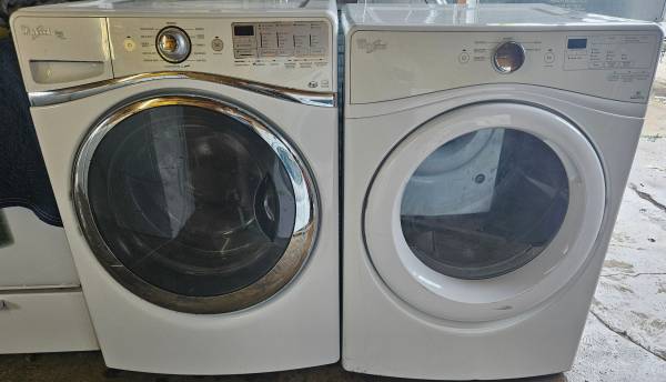 Stackable washer and dryer 1