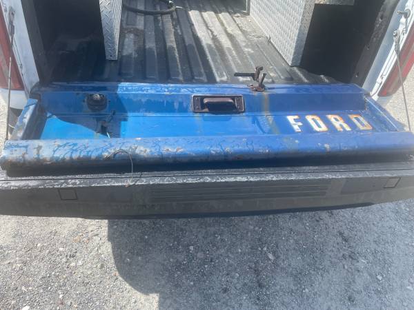 1969 Ford Bronco Tail gate good shape 1