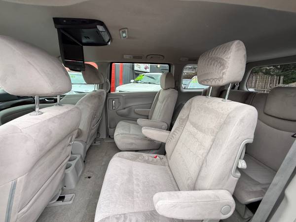 2016 Nissan Quest SV Minivan - Photo 15