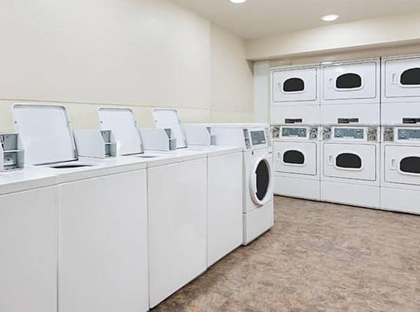 $1,200 / 1br - ¡NUEVA TARIFA MENSUAL INCLUIDA TODO MÁS BAJA! > WiFi, CableTV, Piscina, A/C (Chattanooga)63617452766721123