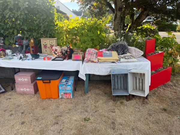 Yard sale photo