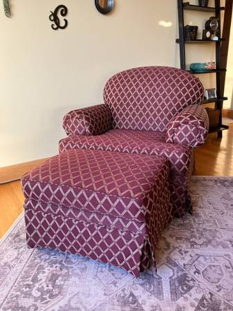 Broyhill Chair 1
