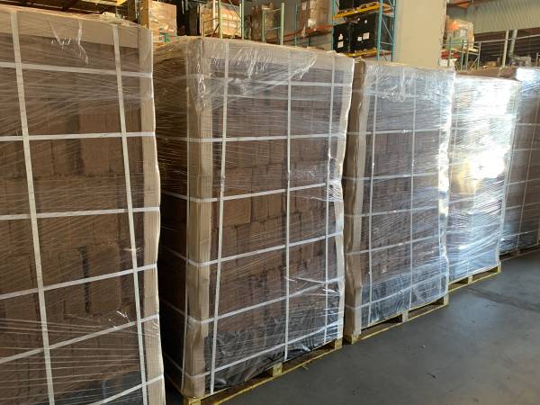 COMPRESSED COCO COIR BRICKS 1