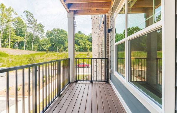 $1,216 / 1br - 700ft2 - Your sanctuary awaits: 1 BR, 1 BA, and much more! (Covington - Close to Downtown Covington)63964123993731124