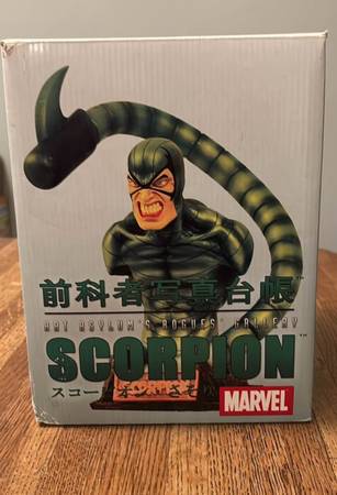 2002 Scorpion bust 1