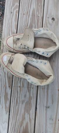 Converse All Star Chuck Taylor - $225 (South Hero)63435509432577123
