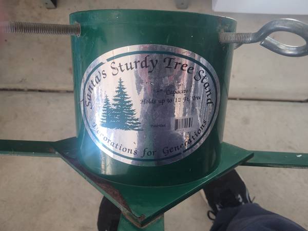 Heavy duty Christmas tree stand 1