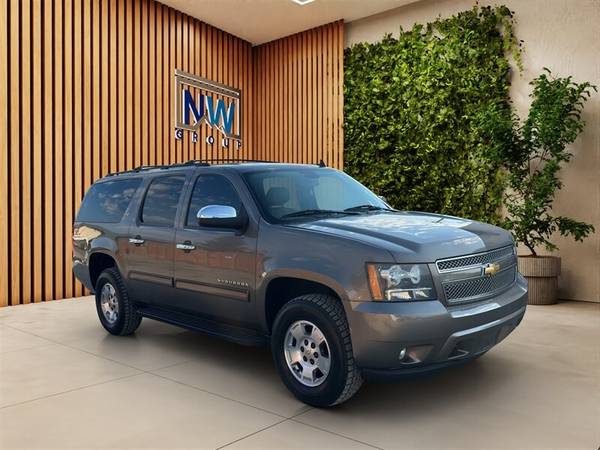 2012 Chevrolet Suburban LT. SUV 4x4 4WD Chevy 1