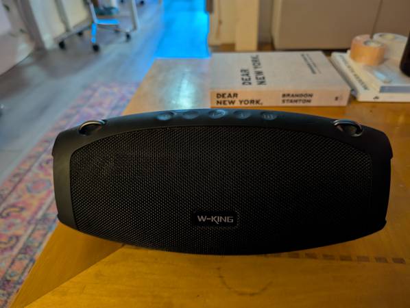 W-King X10 Bluetooth Speaker 1
