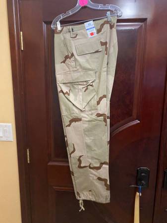 NUEVO CON ETIQUETAS PANTALONES DE CAMUFLAJE PROPPER PARA CAZA Y EXTERIORES - $40 (Woodland Hills, CA)63471426879107120