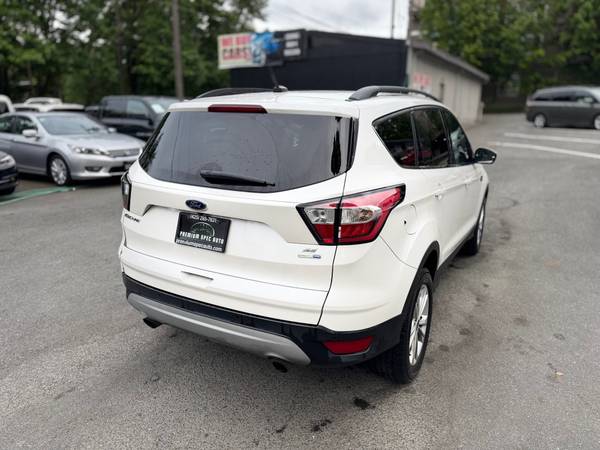2017 Ford Escape SE AWD SUV - $9.200 (Premium Spec Seattle)63475981250561124