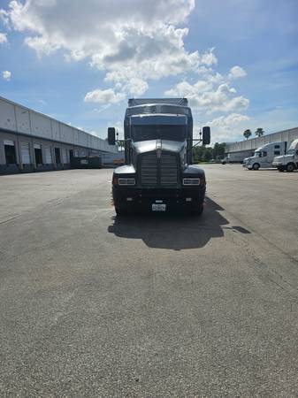 For sale Kenworth T600 1