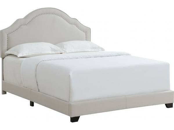 ACH Bedroom Shaped Back Upholstered Queen Bed in Warm Gray 1